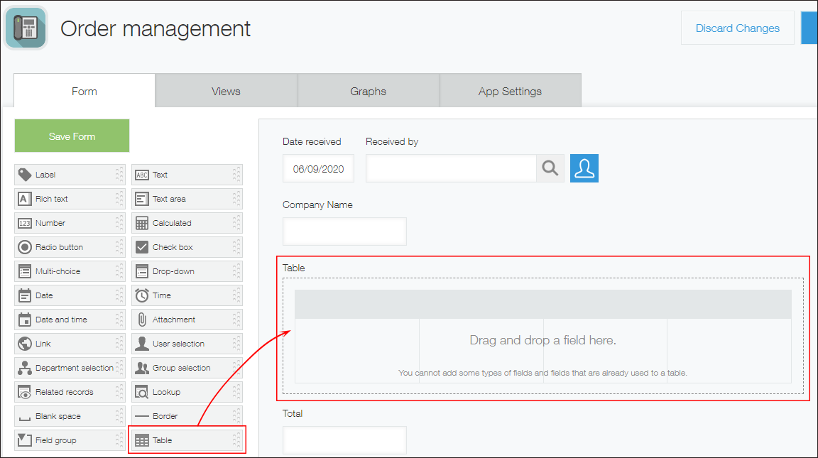 Screenshot: A "Table" field being placed in the right-hand area of the "Form" tab in app settings